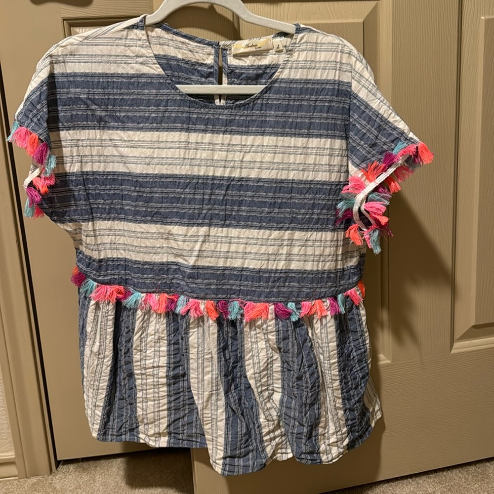 Andree by Unit Tassel Shirt Size L.